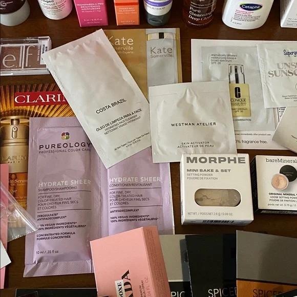 Huge Beauty Samples Bundle - Picture 5 of 9